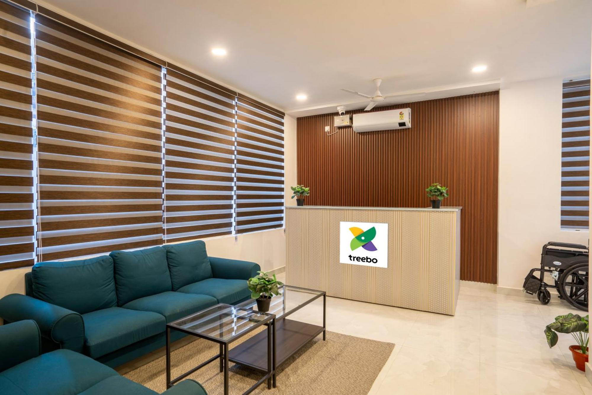 Treebo De Alphabet Gachibowli Hotell Hyderabad Exteriör bild